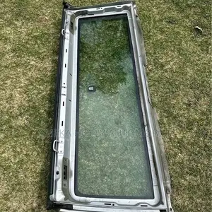 Direct Tokunbo Front Windscreen Assembly for Jeep Wrangler Jk