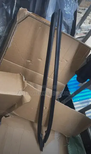 Windscreen Chrome Rx350 2018