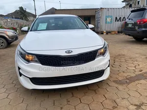 Photo - Kia Optima 2018 White