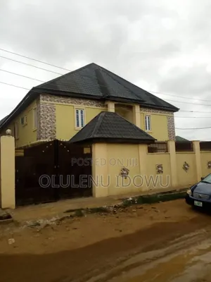 Furnished 3bdrm Block of Flats in Idimu for sale
