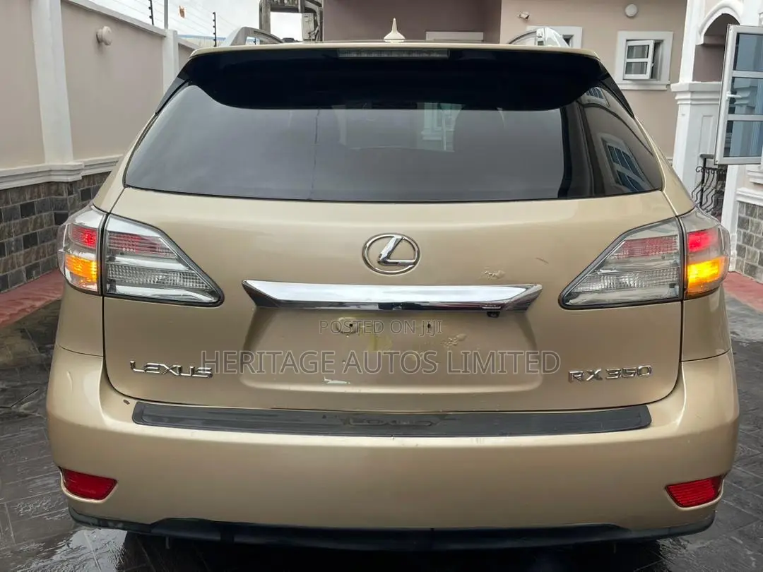 Lexus RX 2010 Gold