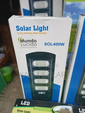 400watts 4 Eyes Solar Street Light With Inbuilt 4 Batteries