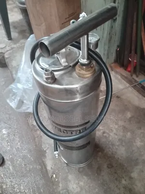 12 LTRS Stainless Hand Operated Compression Spray