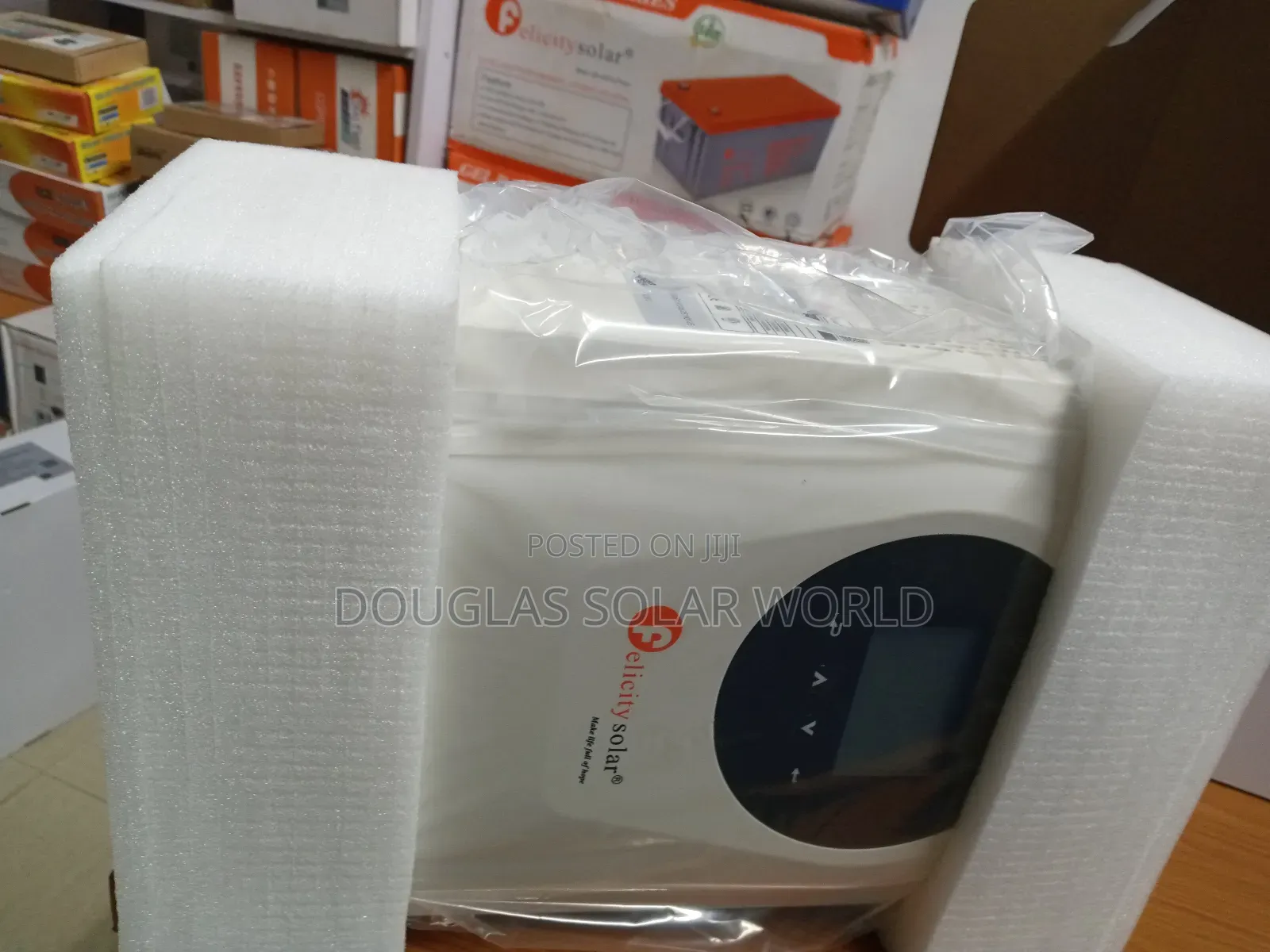 Felicity Solar Change Controller MPPT 120ah
