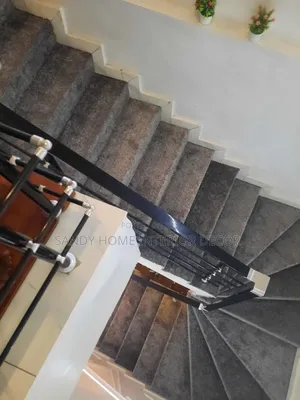 High Quality Staircase Rug Turkish Available as Seen