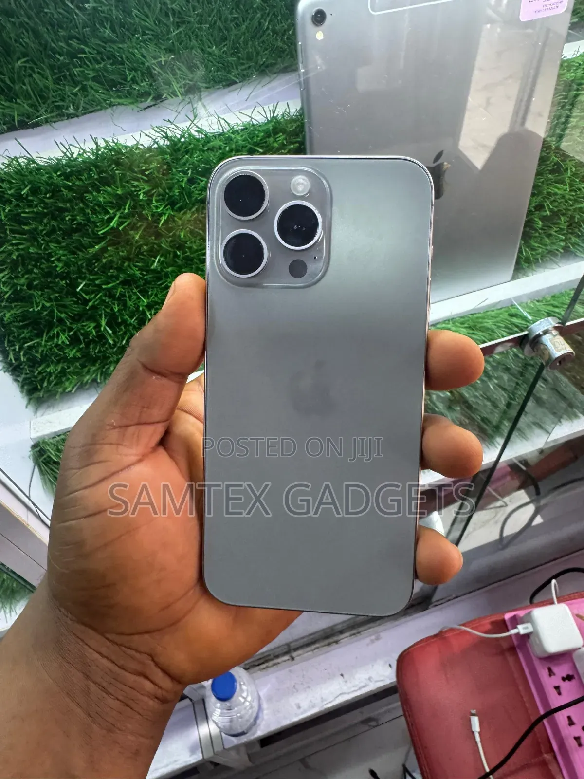 Apple iPhone 15 Pro Max 256 GB Gray