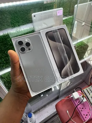 Apple iPhone 15 Pro Max 256 GB Gray