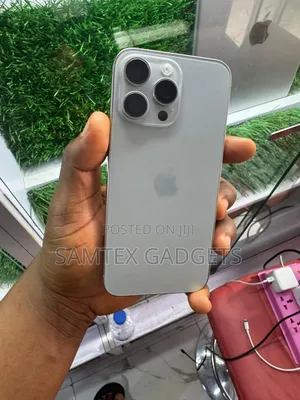 Apple iPhone 15 Pro Max 256 GB Gray