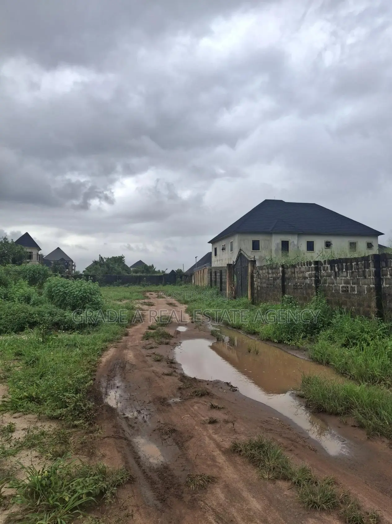 Land For Sale At Orji Town Annex