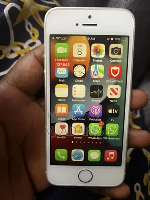 Apple iPhone SE 128 GB White