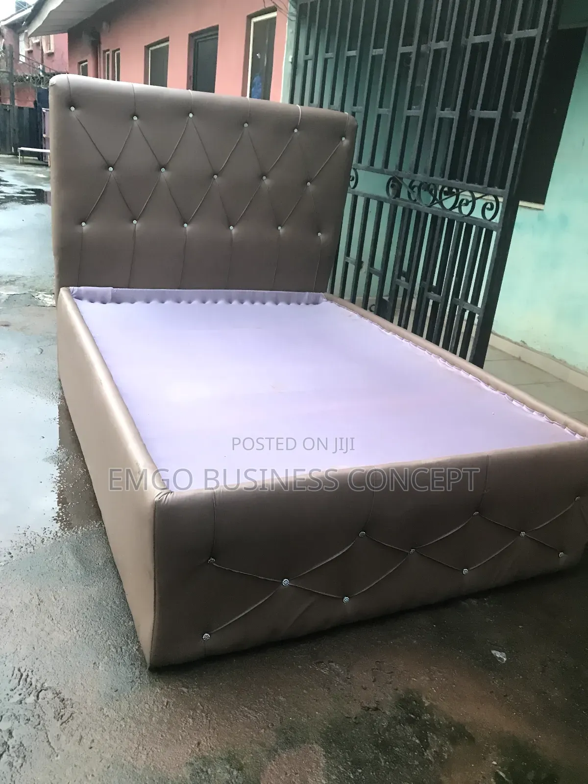 Brown Bedframe 6x4ft