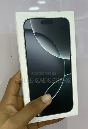 Apple iPhone 16 Pro Max 256 GB White