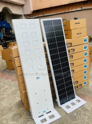 12 Eyes All In One Wakatec Solar Street Light