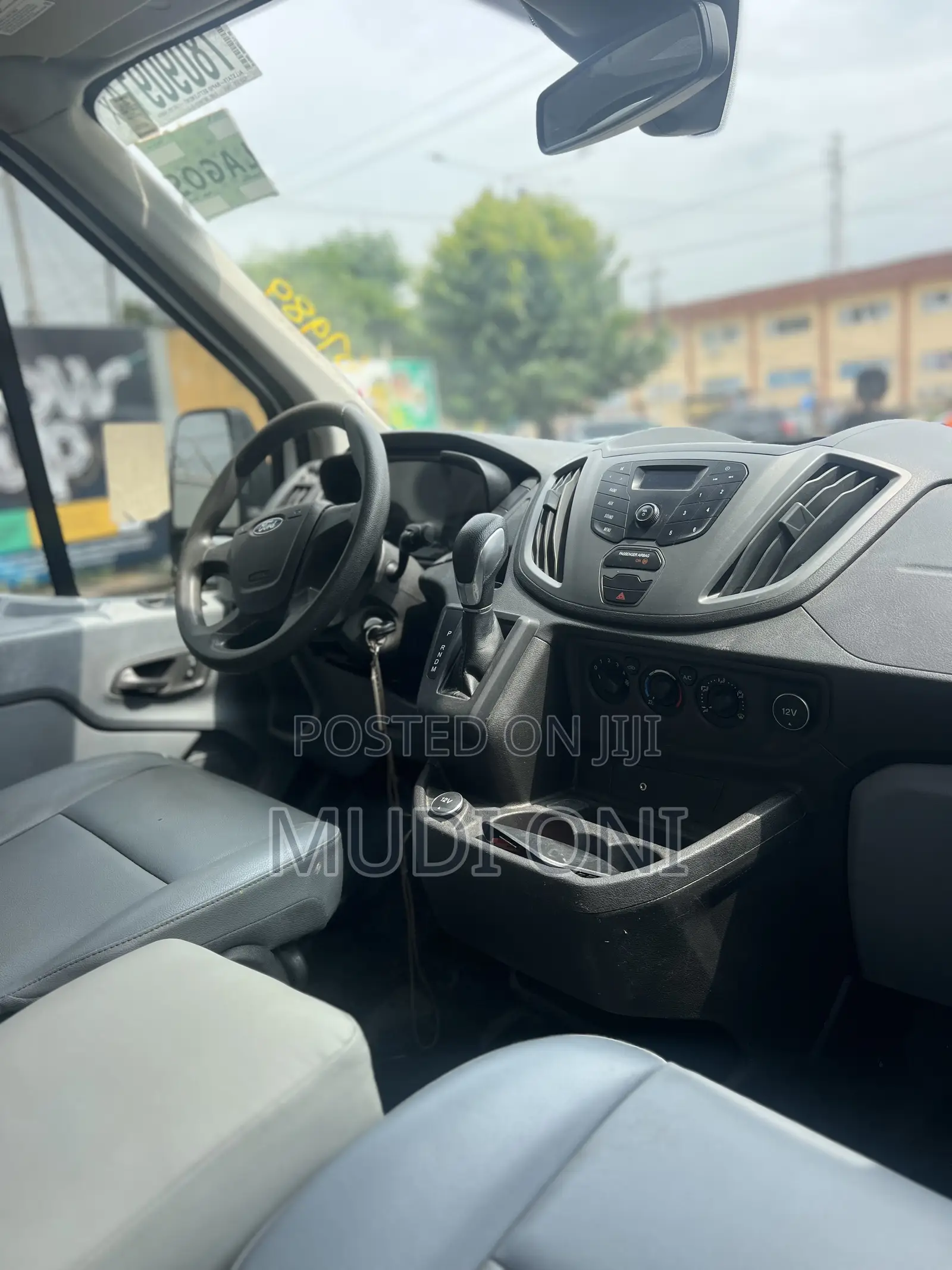 Ford Transit 2018 Green