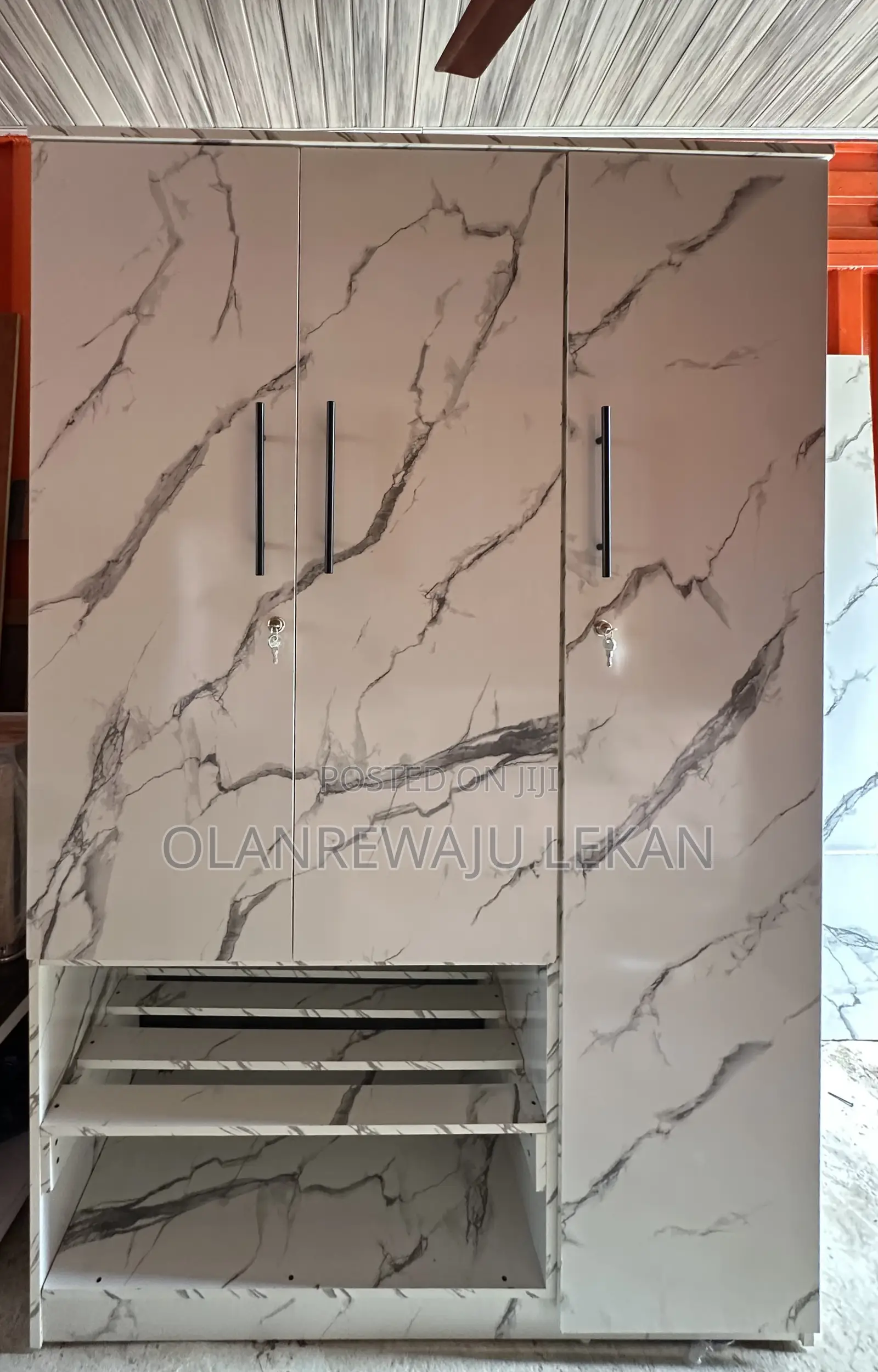 Marble Color Wardrobe