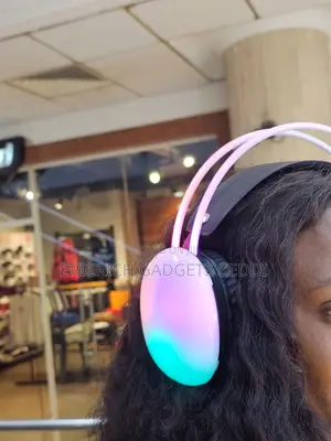 Bavin RGB Bh-32 Wireless Bluetooth Headphone