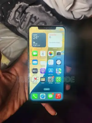 Photo - Apple iPhone XS Max 256 GB White