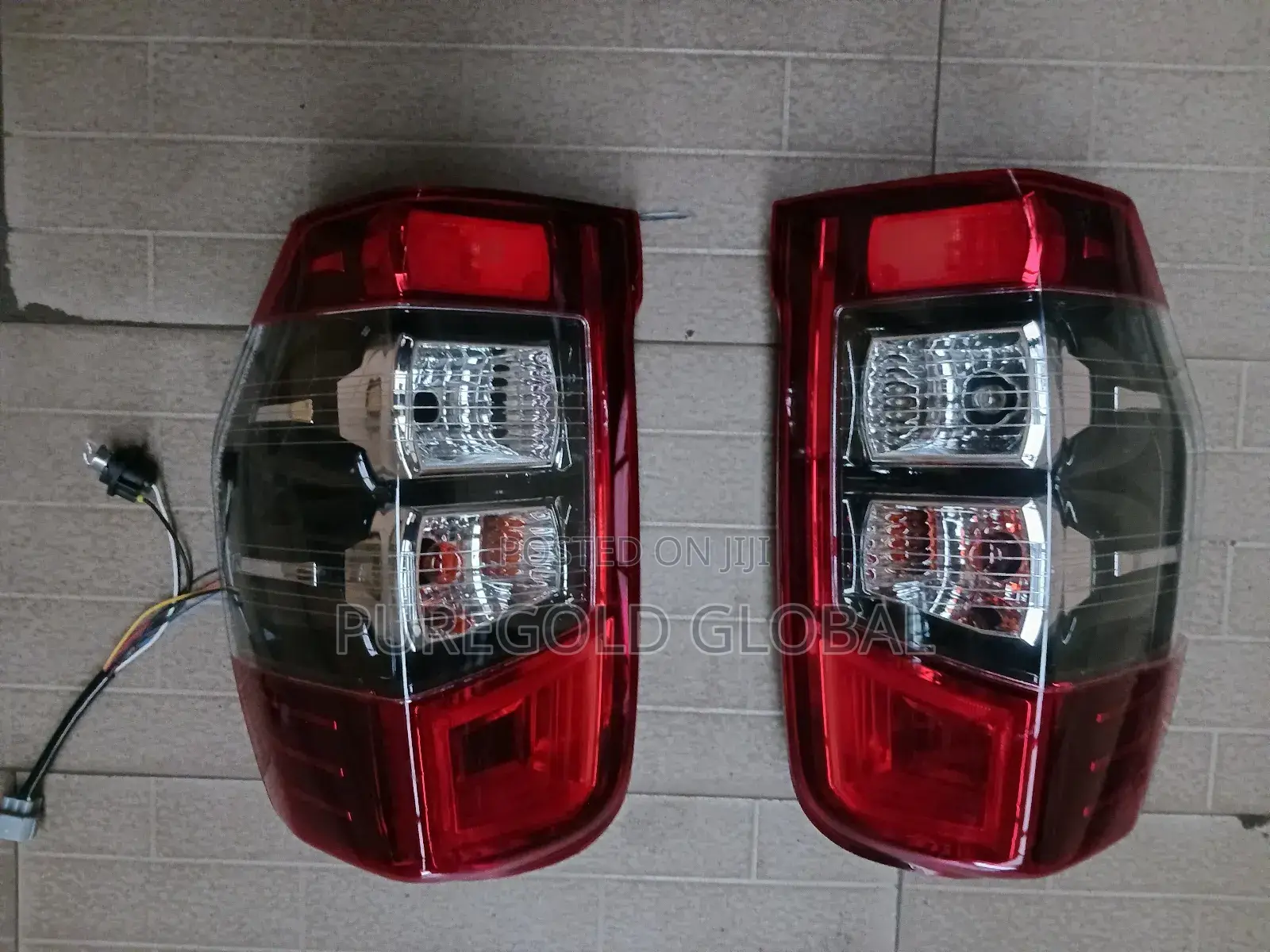 2019 Model L200 Back Lights