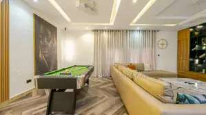 Luxury Three Bedroom Apartment With Snooker Pool