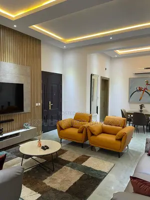 Luxury Three Bedroom Apartment With Balcony