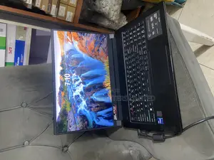 Laptop MSI GS75 Stealth 32GB Intel Core I9 SSD 1T