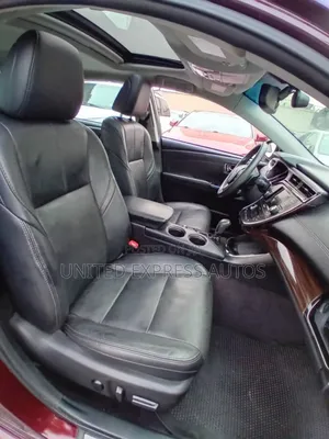 Toyota Avalon XLE 4dr Sedan (3.5L 6cyl 6A) 2014 Red