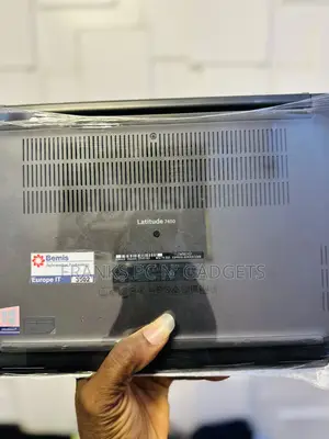 Laptop Dell Latitude 7400 8GB Intel Core I5 SSD 256GB