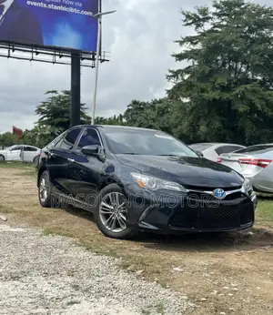 Toyota Camry 2016 Blue