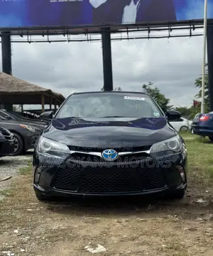 Toyota Camry 2016 Blue