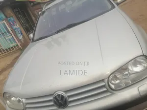 Photo - Volkswagen Golf 2004 Silver