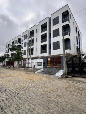 2bdrm Apartment in Ologolo Lekki Lagos for sale