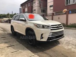 Toyota Highlander 2019 White