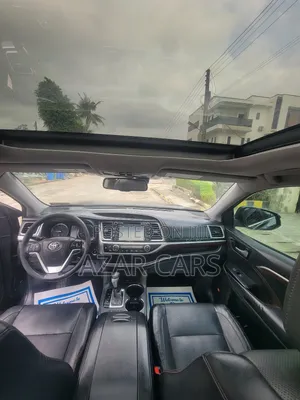 Toyota Highlander Limited Platinum 4dr SUV AWD (3.5L 6cyl 6A) 2014