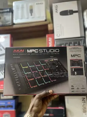 Akai Professional MPC Studio Music Production Controller