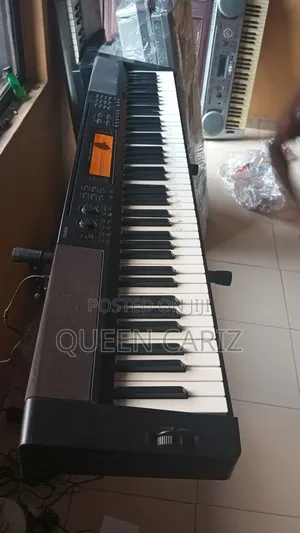 Photo - Uk Used Casio Fully Weighted Keys 7 Octave With Pitchbend