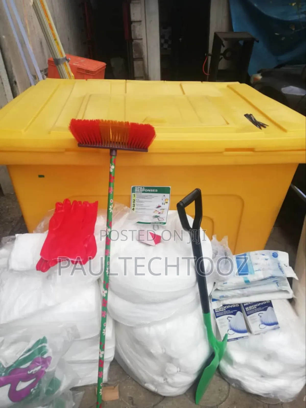 Spill Containment Kit