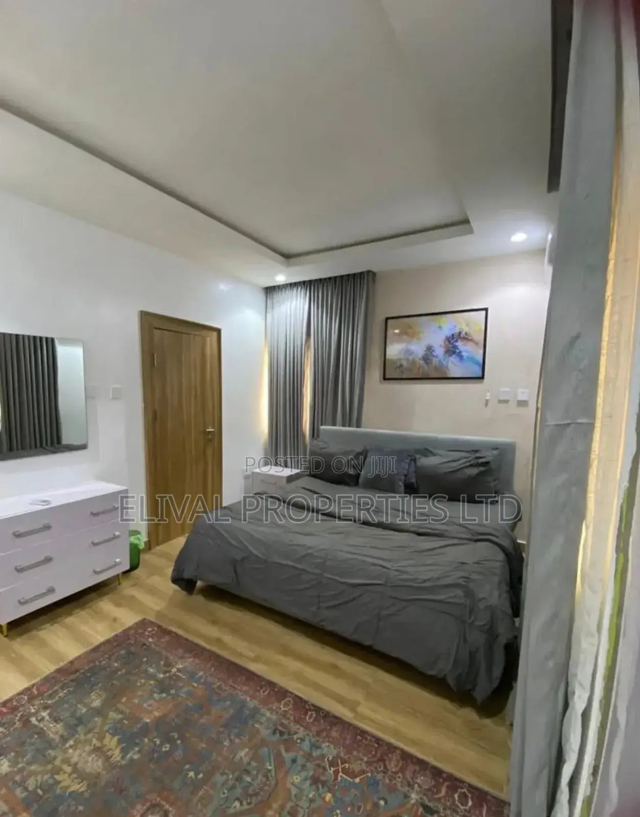 Luxury One Bedroom Apartment With Pool