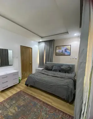 Luxury One Bedroom Apartment With Pool