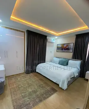 Luxury One Bedroom Apartment With Pool