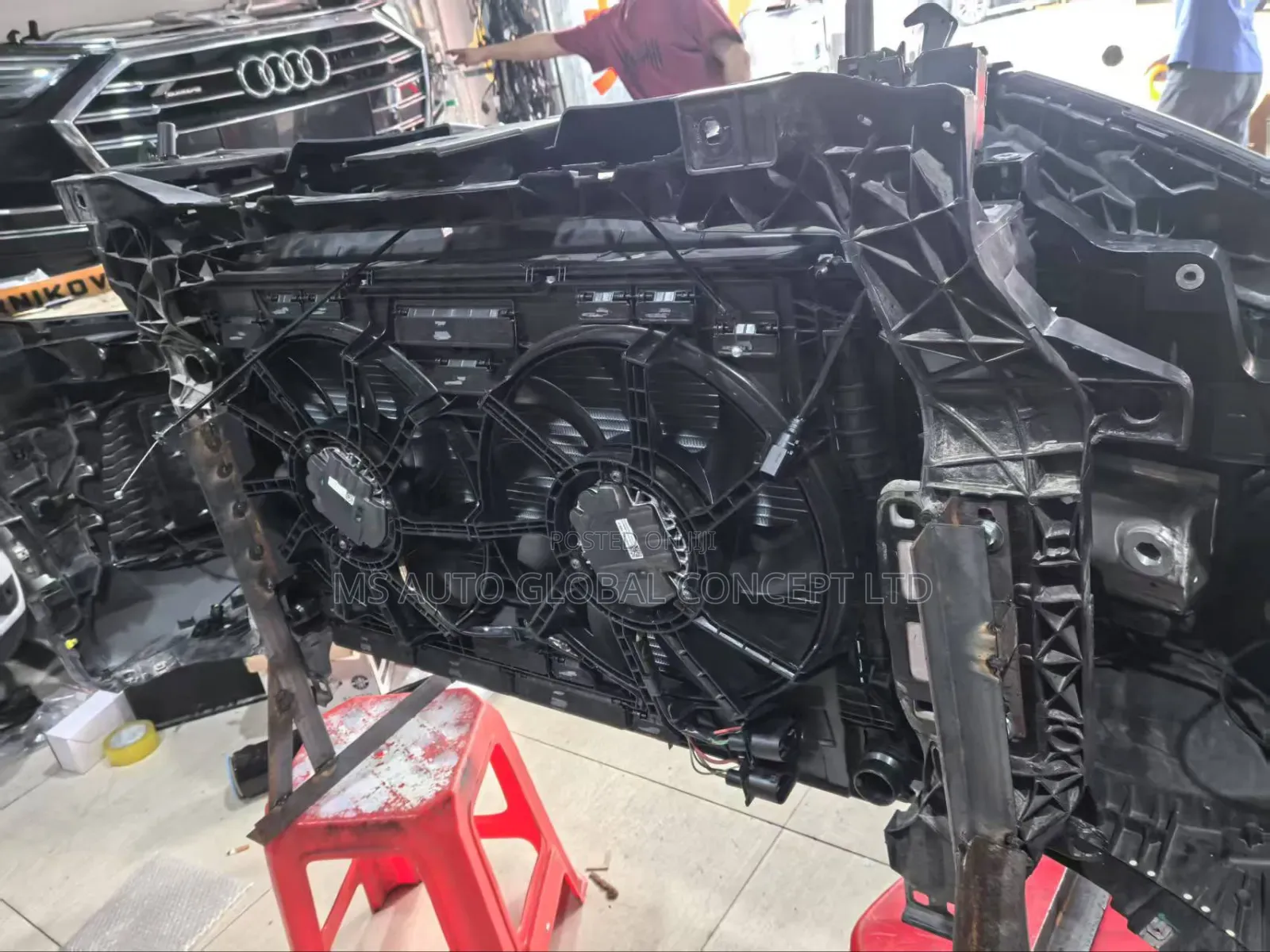 Audi Q8 Complete Front Cut