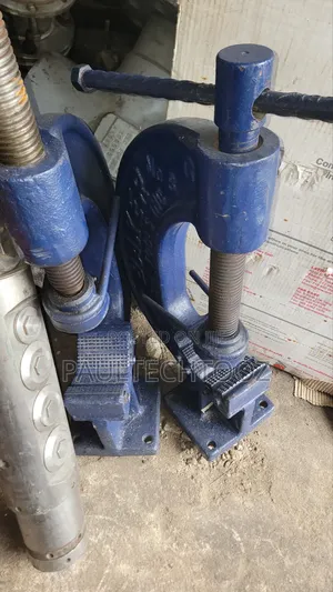 Heavy Duty G-Vise 8inches(8")