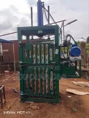 Bailing Machine /Garri Presser
