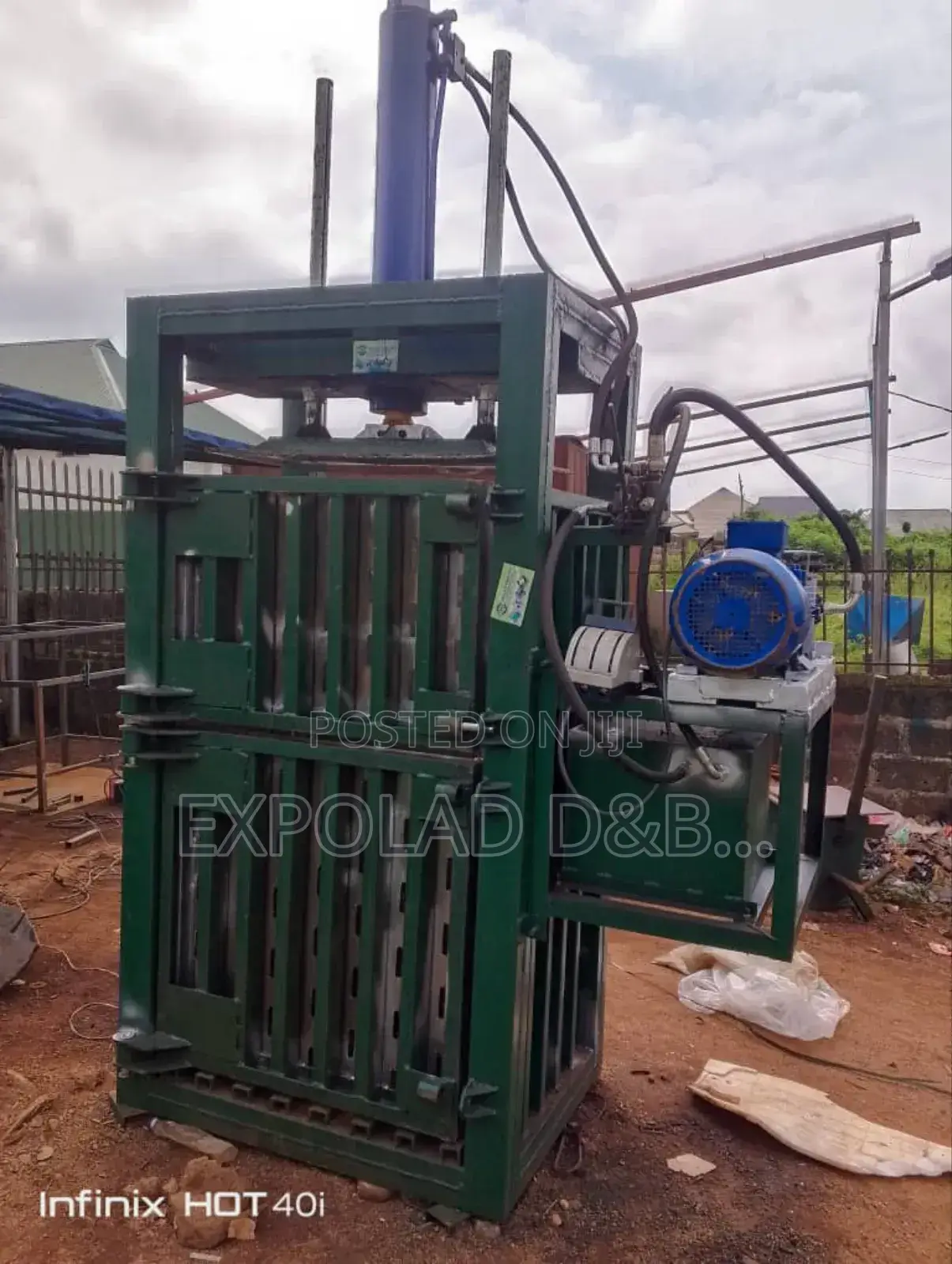 Bailing Machine /Garri Presser