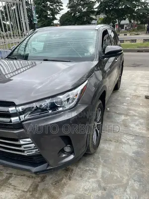 Toyota Highlander 2019 Gray