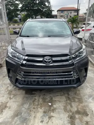 Toyota Highlander 2019 Gray