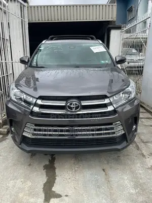 Toyota Highlander Limited 4x2 V6 (3.5L 6cyl 8A) 2018 Gray