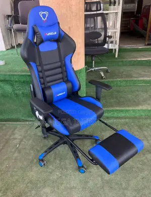 Gaming Chair With Arm Rest and Adjustable Height