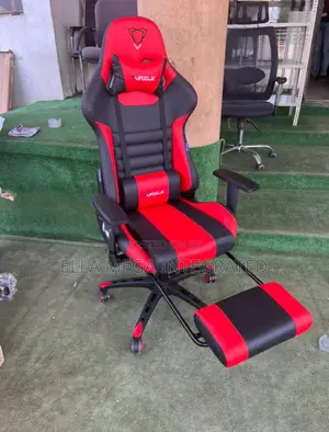Gaming Chair With Arm Rest and Adjustable Height