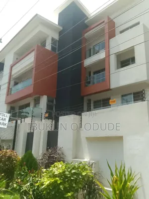 Furnished 3bdrm Apartment in Ikeja Gra for sale