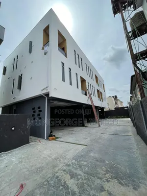 4bdrm Townhouse/Terrace in Osapa london for sale
